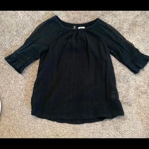 CUT OUT SHOULDER BLOUSE